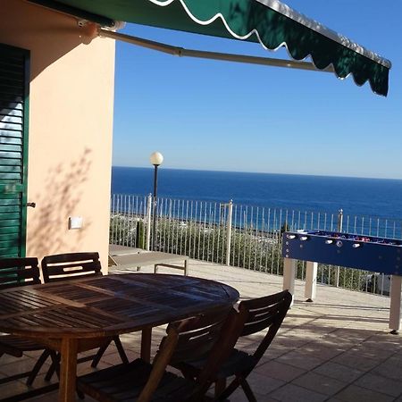 Villetta Sole Mare Santo Stefano al Mare Luaran gambar
