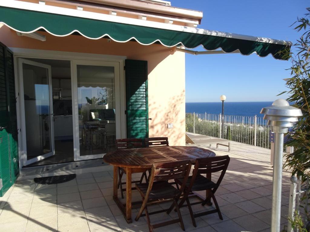 Villetta Sole Mare Santo Stefano al Mare Luaran gambar