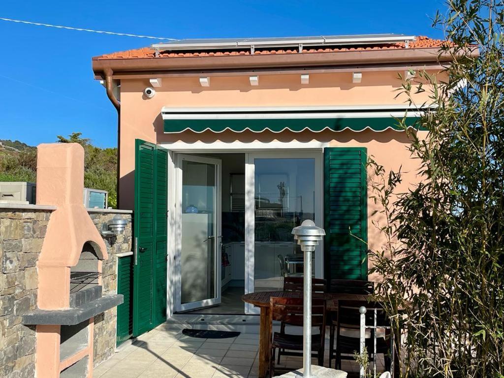 Villetta Sole Mare Santo Stefano al Mare Luaran gambar