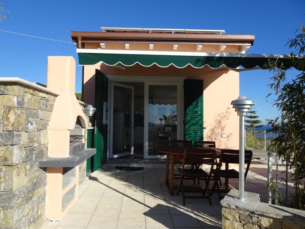 Villetta Sole Mare Santo Stefano al Mare Luaran gambar