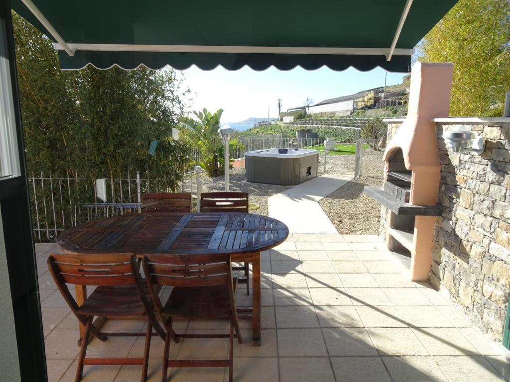 Villetta Sole Mare Santo Stefano al Mare Luaran gambar